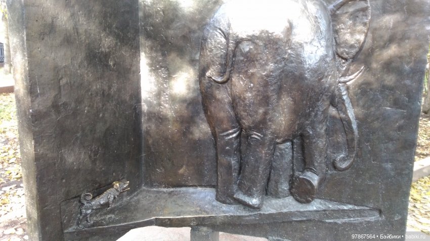 Кот Бегемот на Патриарших (фото 9)