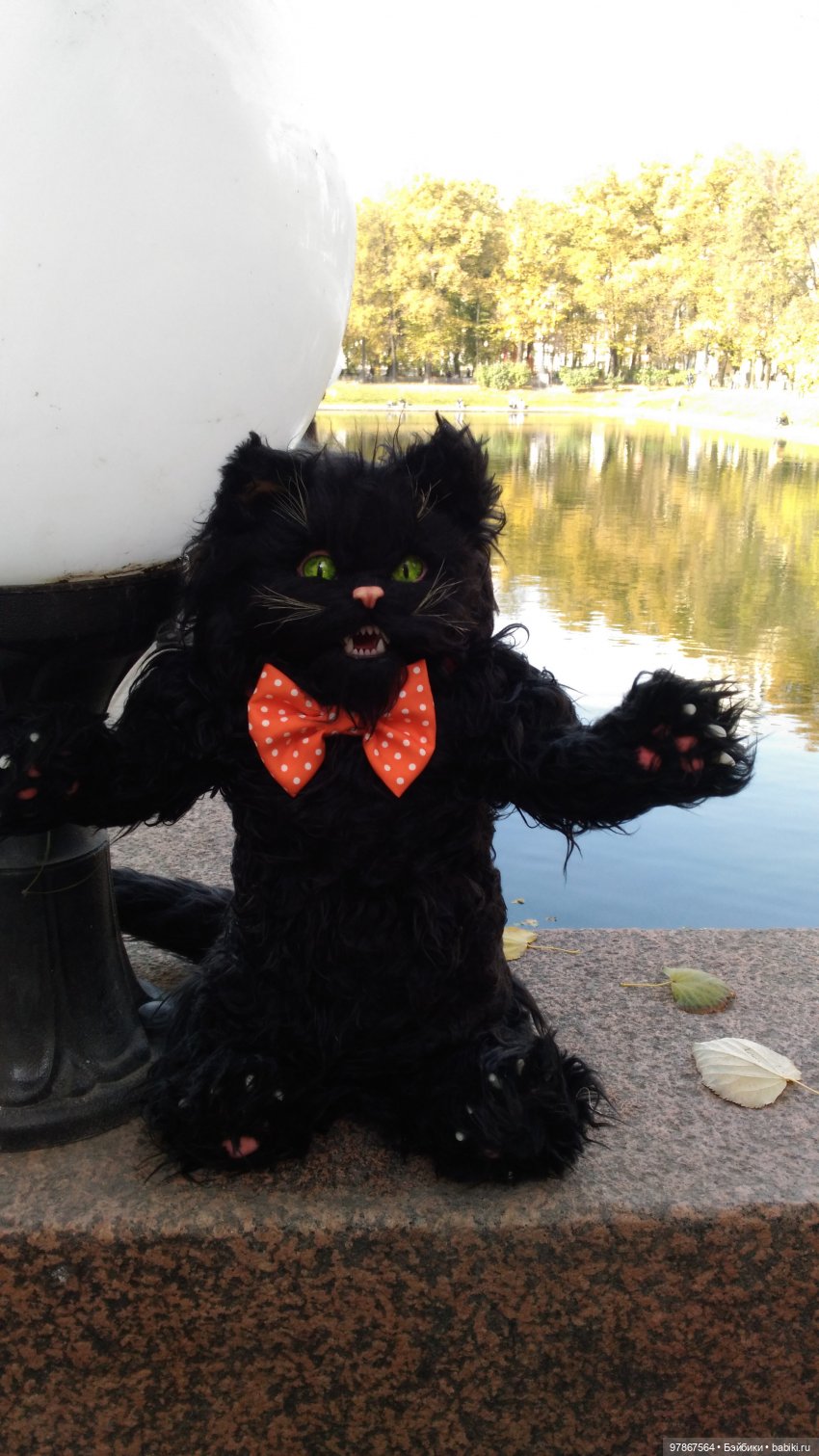 Кот Бегемот на Патриарших (фото 2)