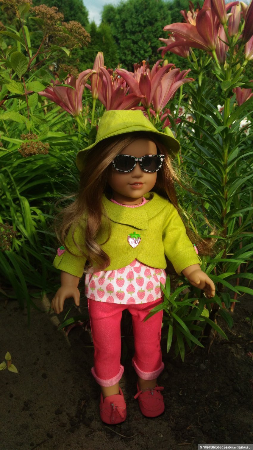 Ruby red. Александра — Куклы Ruby Red (Руби Ред) Fashion Friends: Siblies (фото 3)
