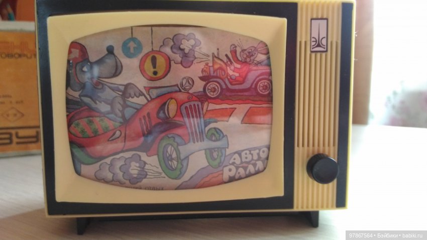 Катенькина квартира. Телевизор (фото 4)