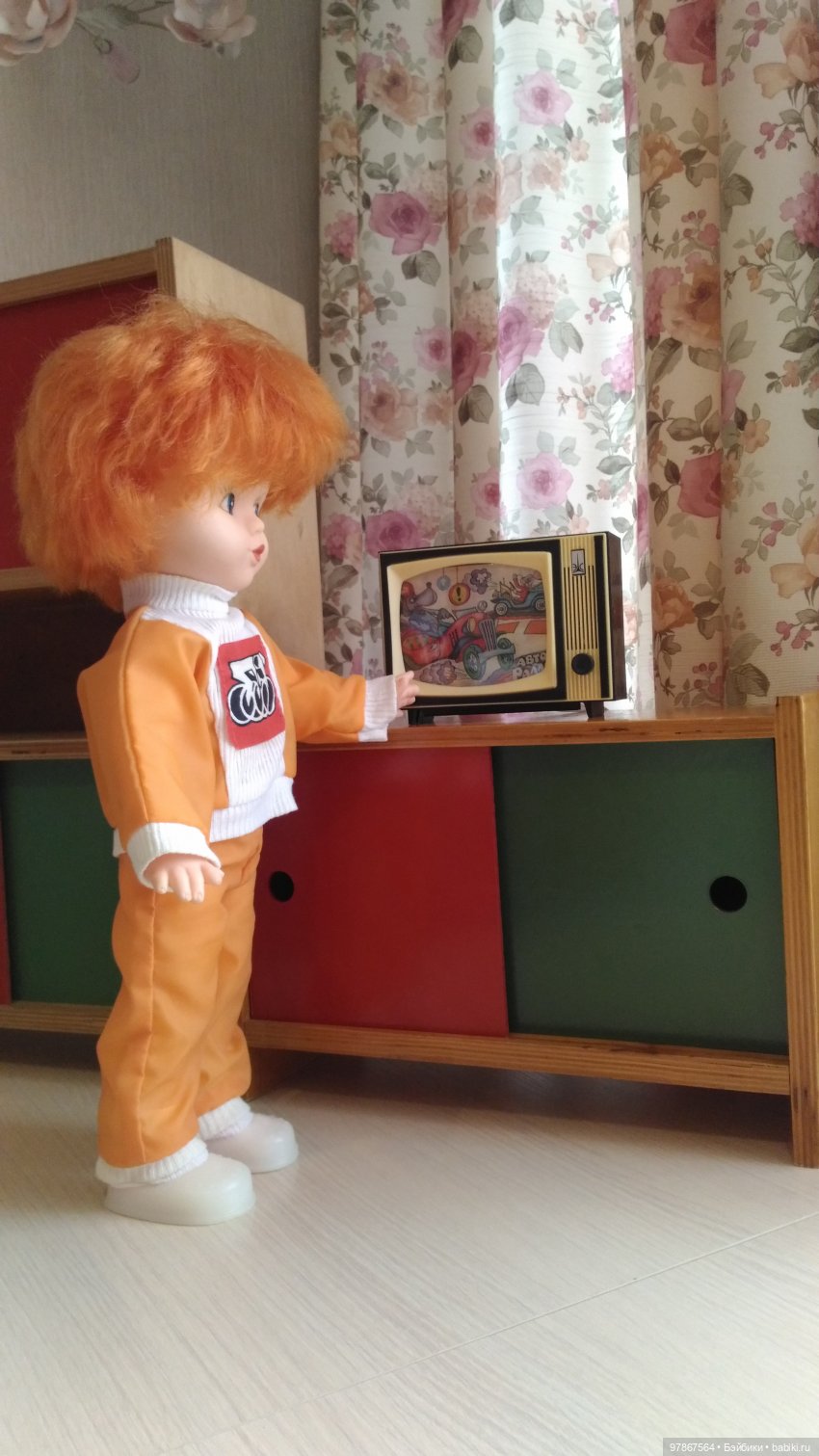 Катенькина квартира. Телевизор