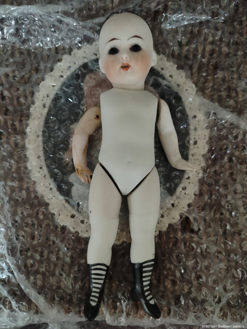 Кто у меня живёт — Опознание антикварных кукол: поиск по клейму (фото 5)