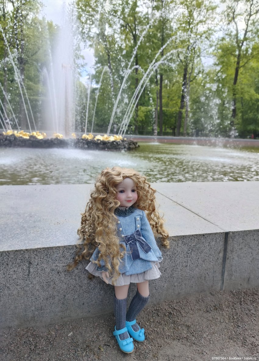 Путешествие в Петергоф — Куклы Ruby Red (Руби Ред) Fashion Friends: Siblies