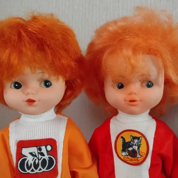 А у Катеньки сестричка приехала!