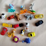 Лот игрушек Киндер