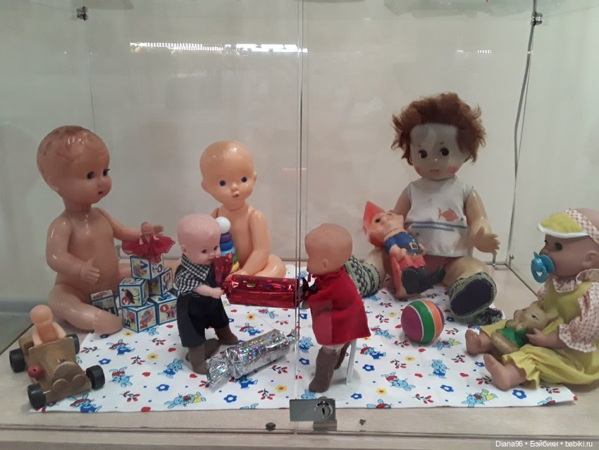 Фотоотчет с выставки "Что такое Новый год"