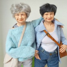 Современные бабушки не хотят сидеть на месте