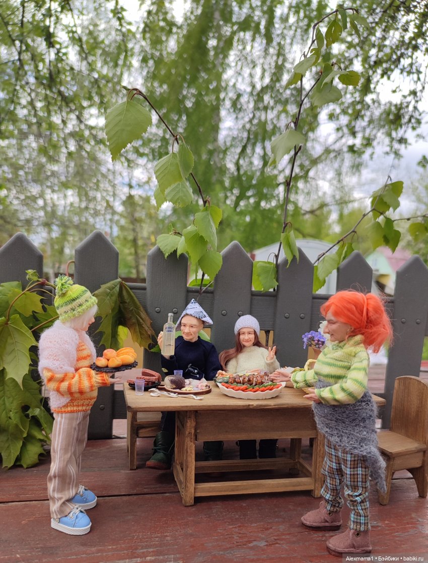 Отдых под девизом "Мир, труд, май!"