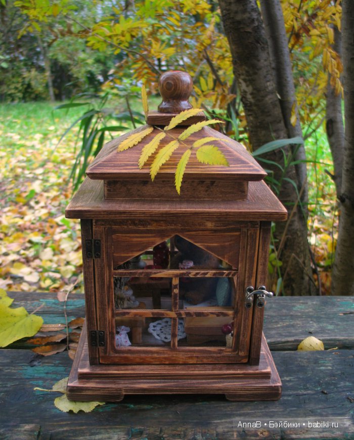 Чаепитие с малиновым вареньем