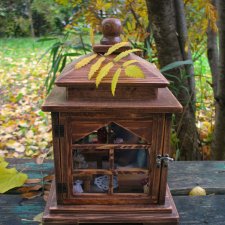 Чаепитие с малиновым вареньем