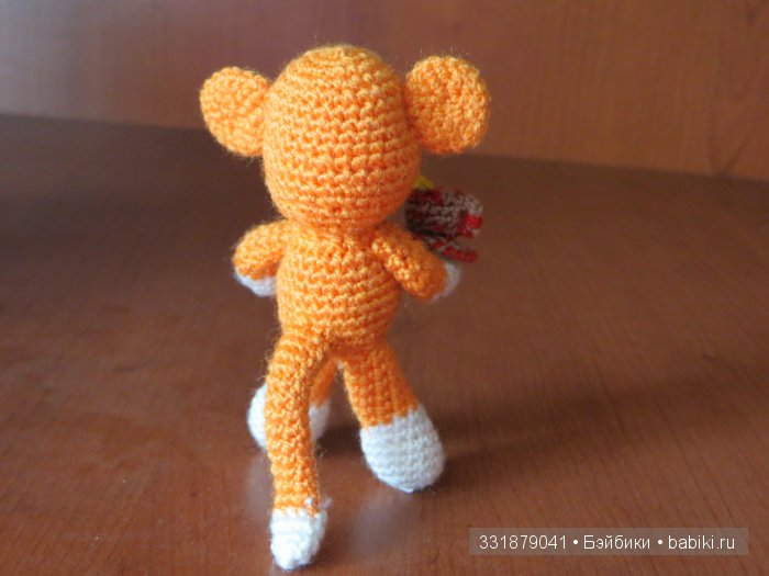 Озорные обезьянки ручной работы. Игрушки вязанные крючком