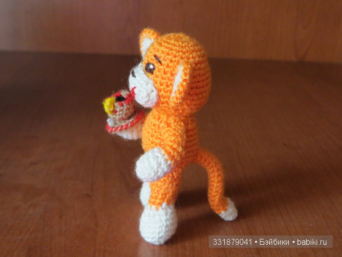 Озорные обезьянки ручной работы. Игрушки вязанные крючком