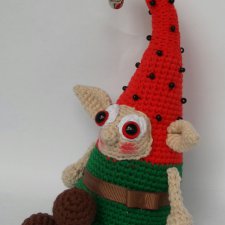 Эльф-арбузик - игрушка вязанная крючком