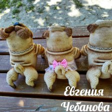 Вязаные мопсы