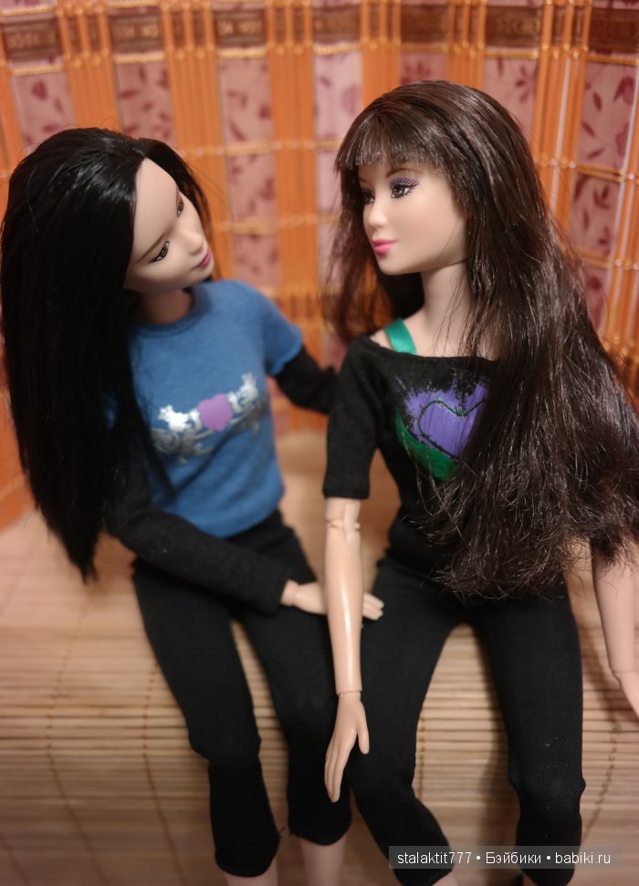 Неко и Лея опять секретничают