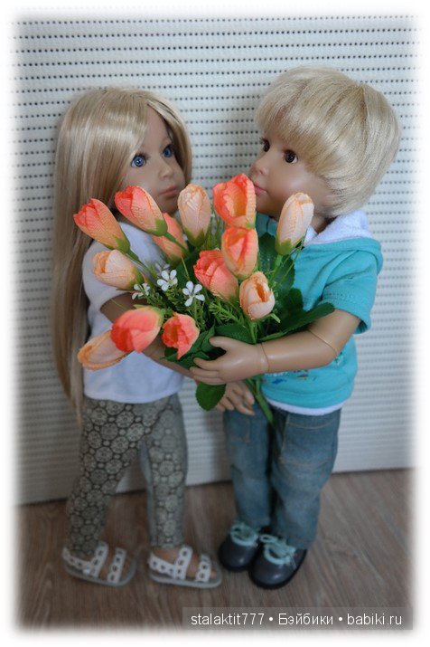 Мальчик с девочкой дружил, ей цветы всегда дарил (фото 7)