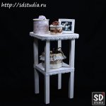 Простенькая деревянная этажерка для куклы из заготовок для декупажа своими руками