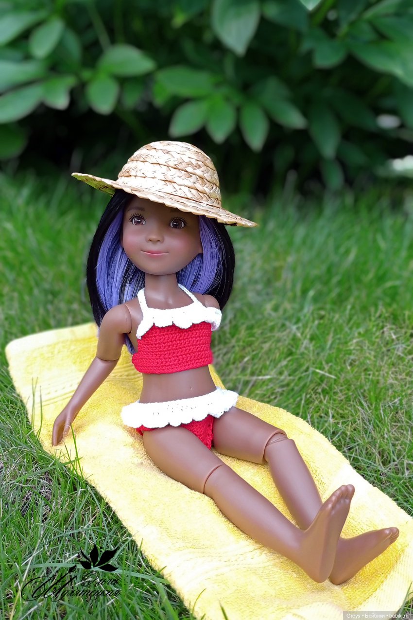 УДачный отдых — Куклы Ruby Red (Руби Ред) Fashion Friends: Siblies (фото 7)