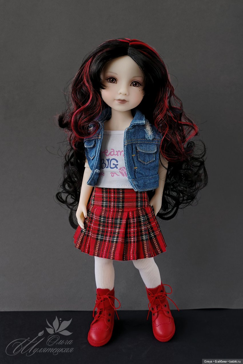 Прекрасная Максин | Бэйбики Прекрасная Максин — Куклы Ruby Red (Руби Ред) Fashion Friends: Siblies