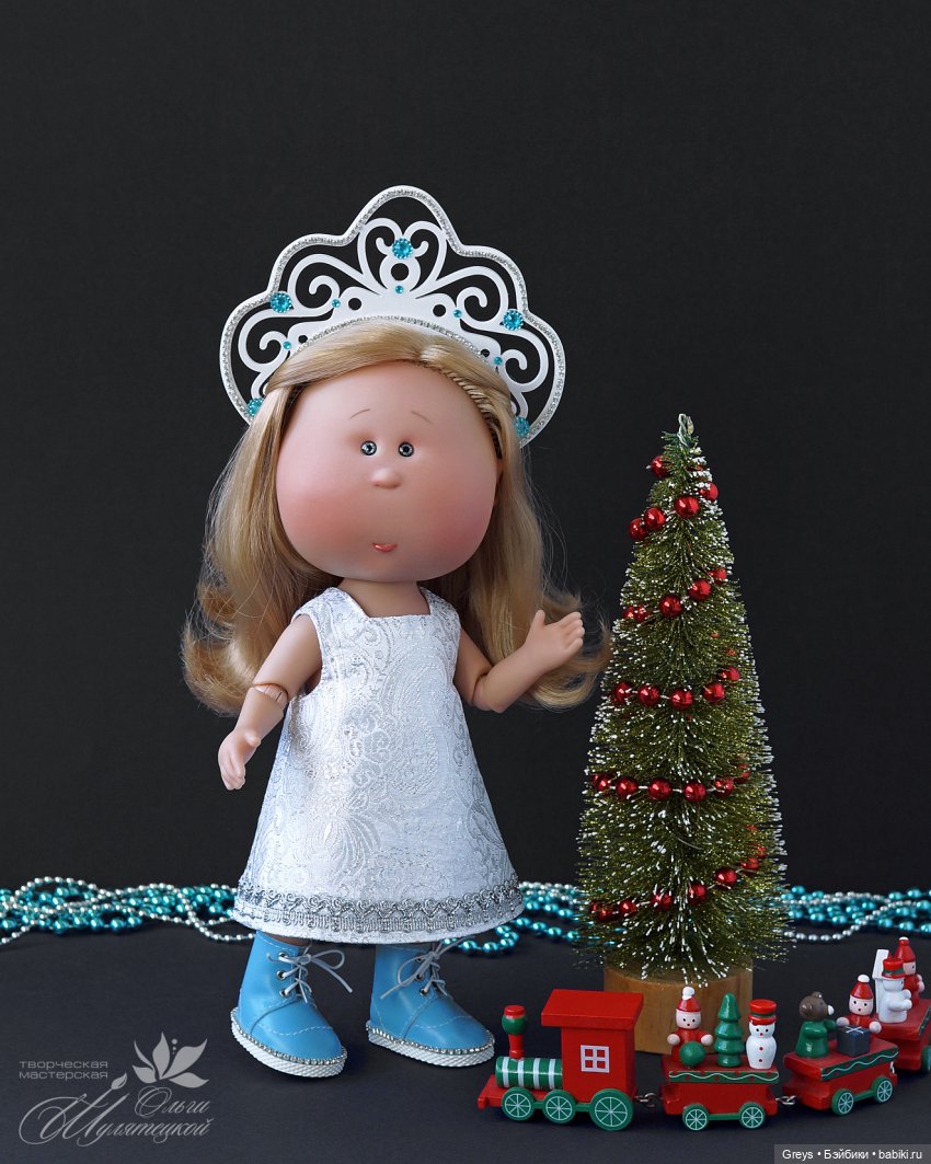 Новый год с булочками — Куклы Nines d'Onil (Нинес): Миа (Mia) (фото 9)