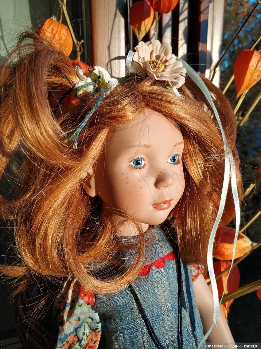 Azalea смотрит, как заходит солнце. Zwergnase рядом с нами