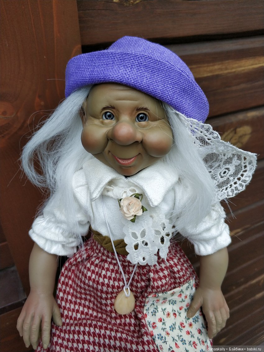 Бабушка приехала! Волшебный мир Elfos. Рep Catala и его куклы. Беансит узнает новости (фото 3)