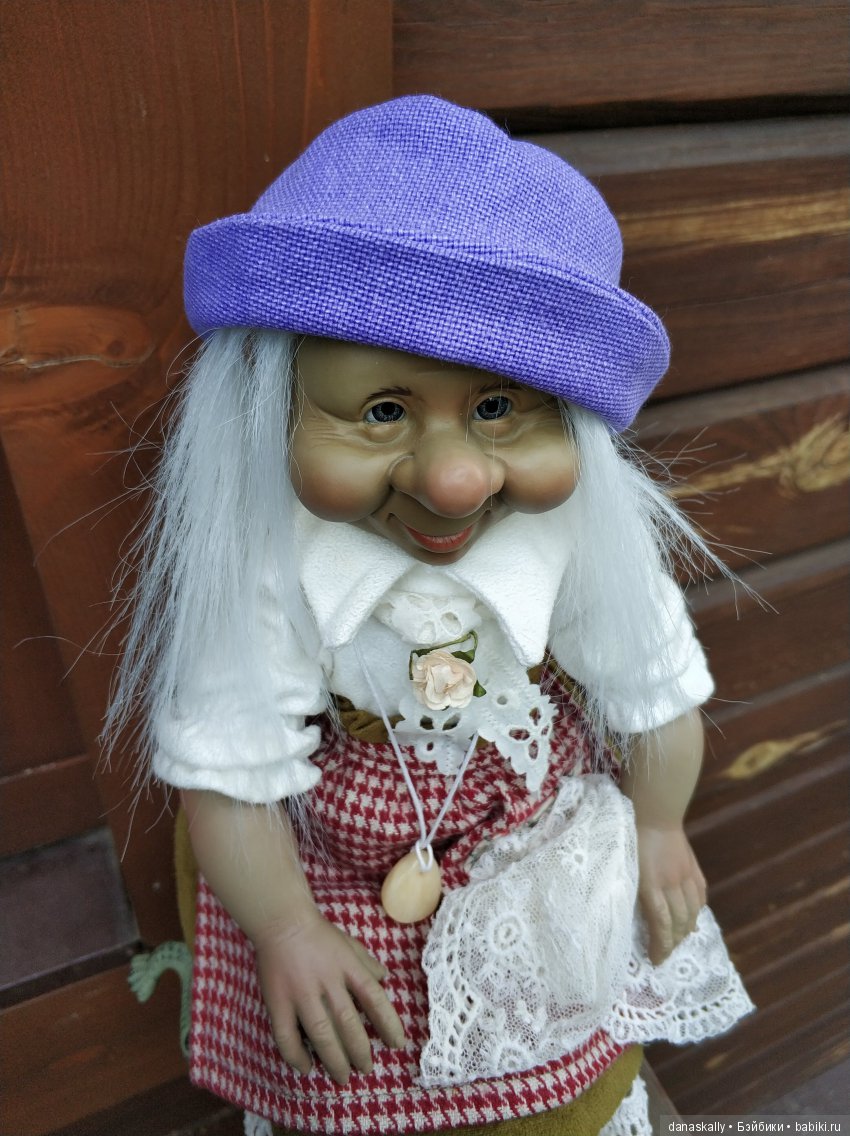 Бабушка приехала! Волшебный мир Elfos. Рep Catala и его куклы. Беансит узнает новости (фото 8)