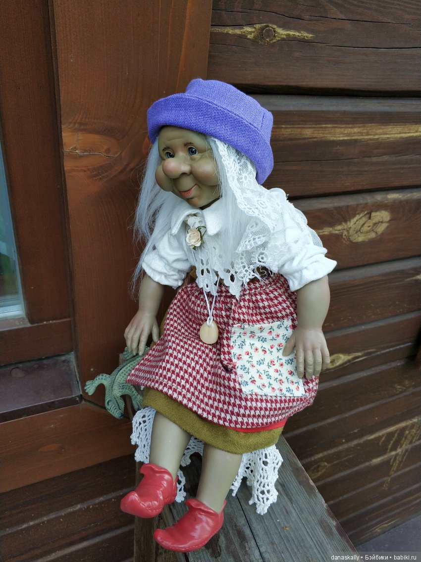 Бабушка приехала! Волшебный мир Elfos. Рep Catala и его куклы. Беансит узнает новости (фото 5)