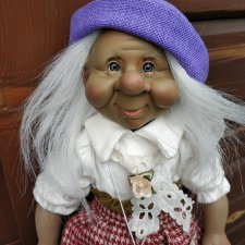 Бабушка приехала!  Волшебный мир Elfos. Рep Catala и его куклы.  Беансит  узнает новости