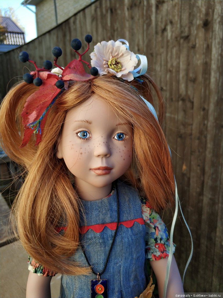 Девичий виноград и Азалия. Краски уходящего лета и любимый забор (фото 4)