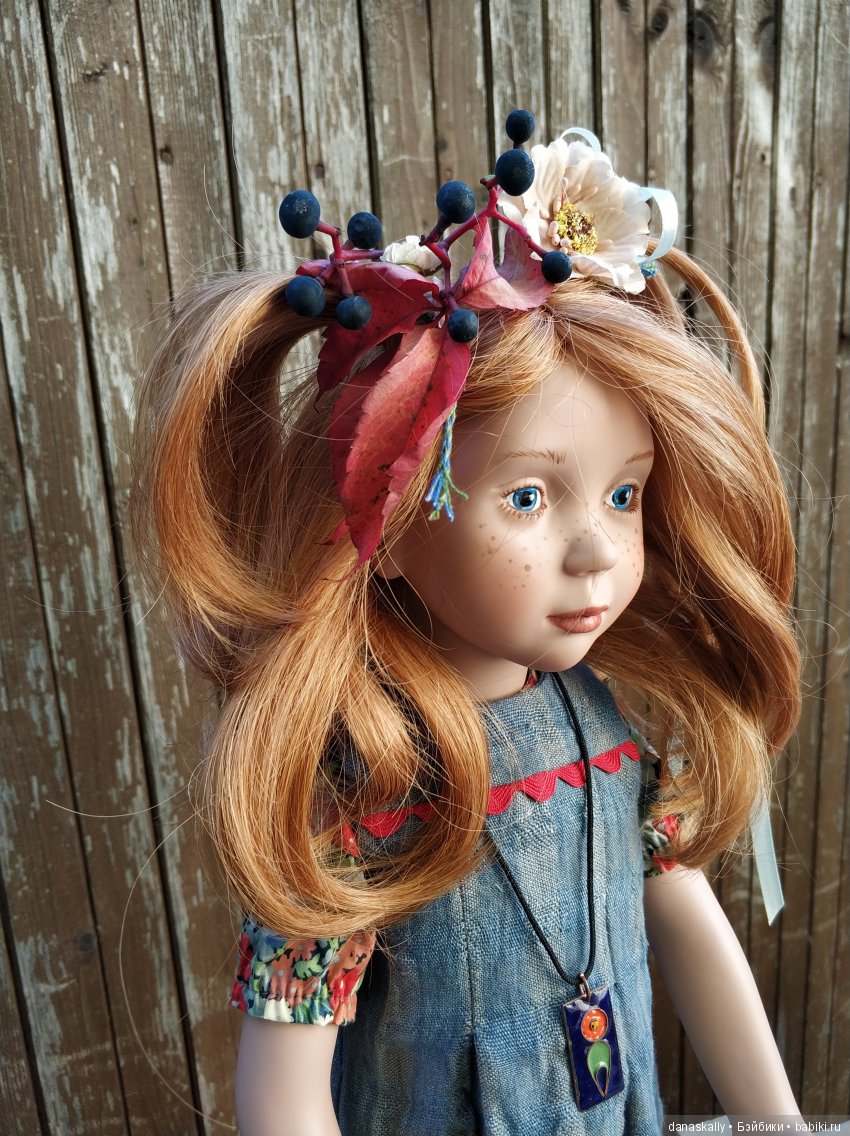 Девичий виноград и Азалия. Краски уходящего лета и любимый забор (фото 10)