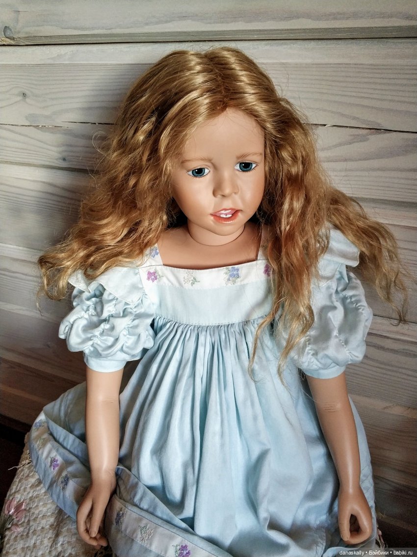 Инес от Ute Kase Lepp и Белый Кролик. Неожиданная встреча