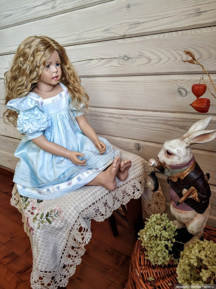 Инес от Ute Kase Lepp и Белый Кролик. Неожиданная встреча