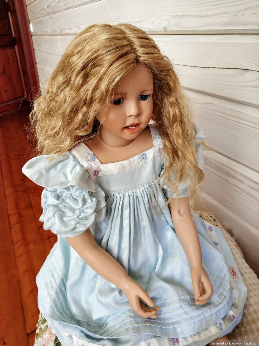 Инес от Ute Kase Lepp и Белый Кролик. Неожиданная встреча