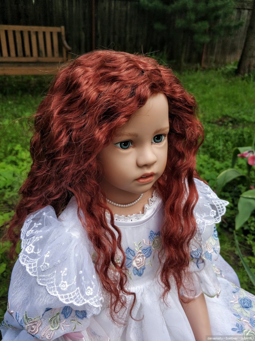 Инес от Ute Kase Lepp и тюльпаны