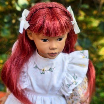 Беатрис  от Хейди Отт  пробирается в сад