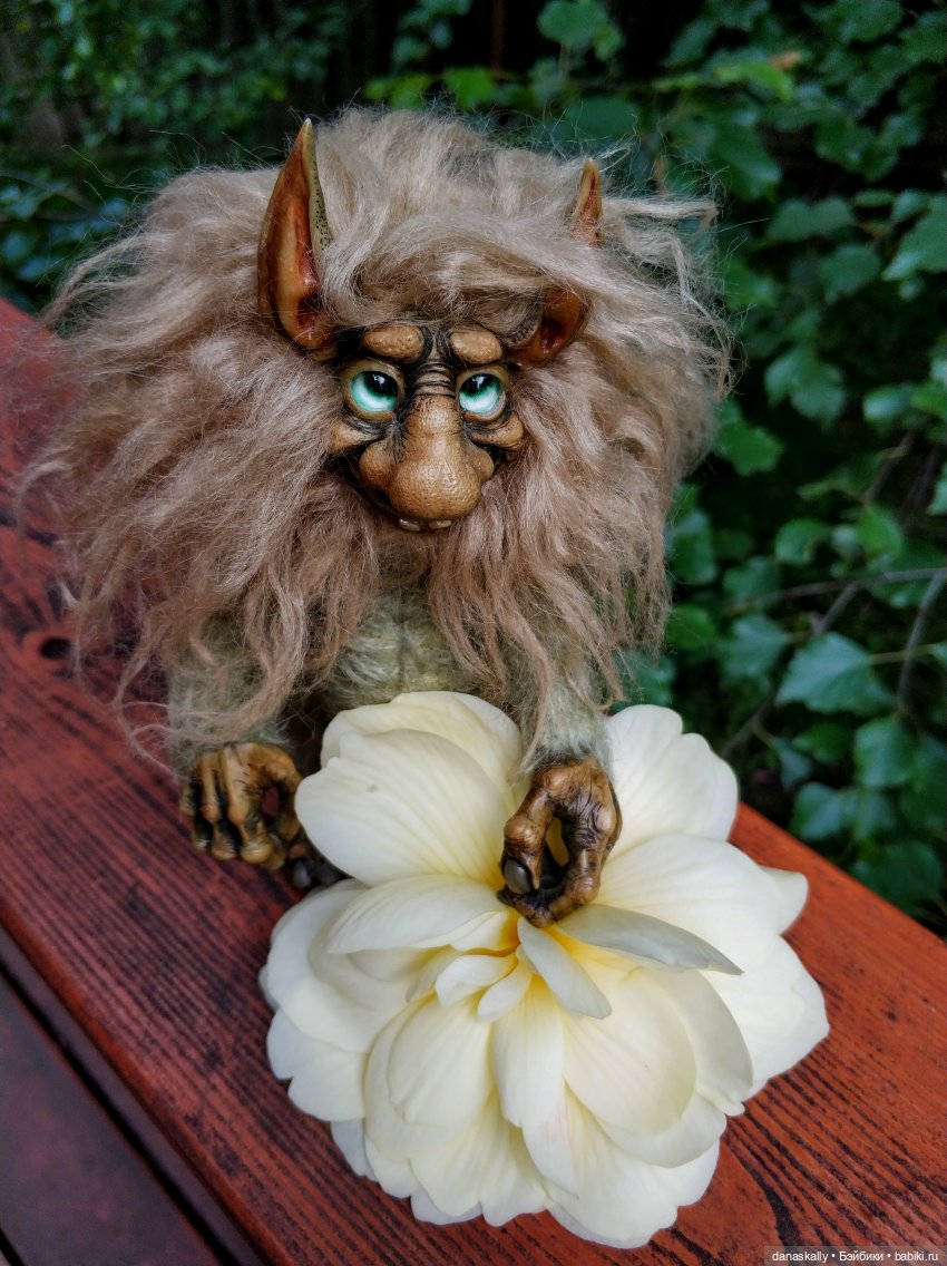 Лина ищет Дашку, а находит Сашку и встречает тролля по имени Олаф