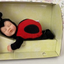 Божья коровка от Анны Гедес, Anne Geddes