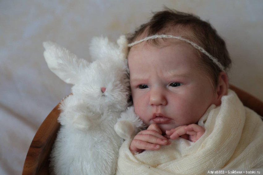 А я в поисках этого молдика. Пропустила предзаказ, да и вообще не знала о нём.... А теперь не знаю, где искать.....