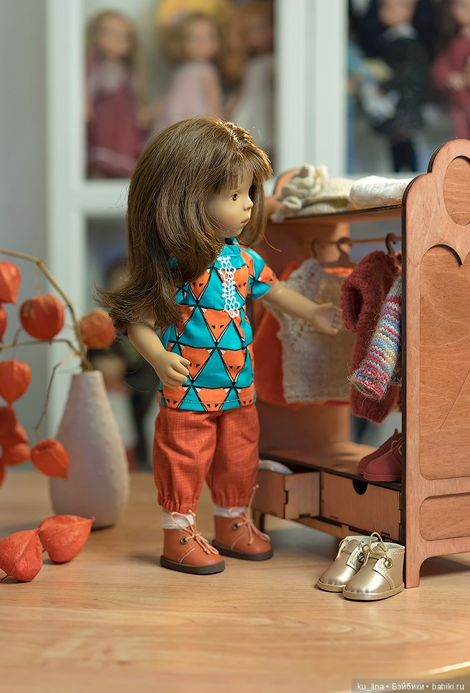 Вдруг упала шишка, прямо мишке в лоб! Рассердился мишка и ногою ТОП