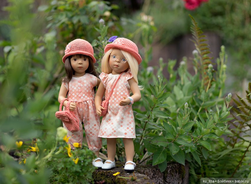 Король оранжевое лето, голубоглазый мальчуган, фонтаны ультрафиолета включает в небе по утрам