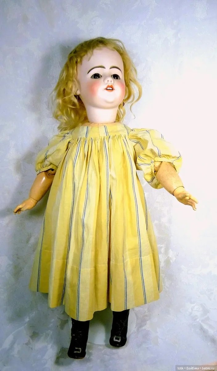 Пускающая поцелуи кукла Флейшман