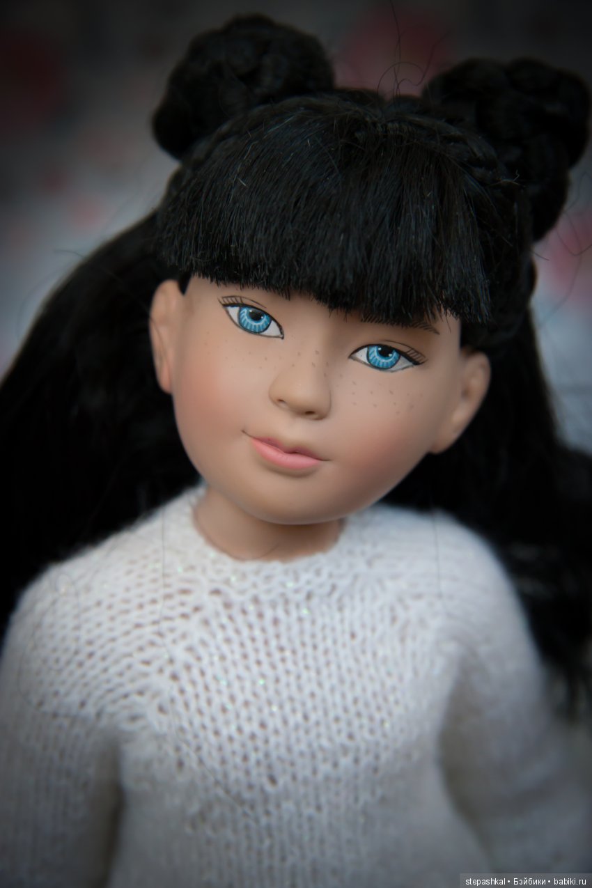 Лиэнн с глазами цвета фиалки. Новенькая жемчужинка