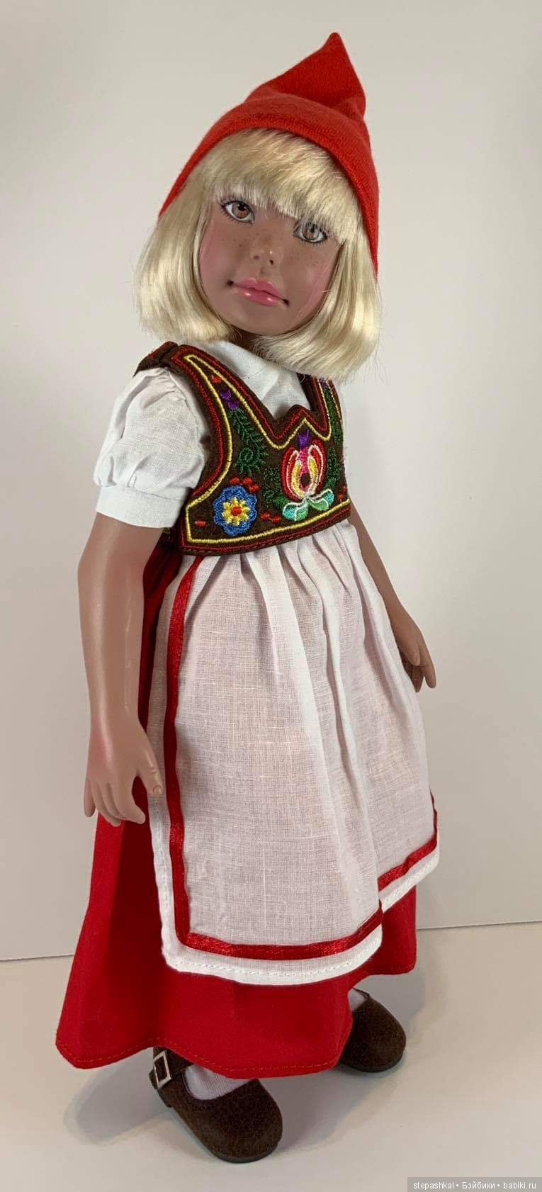 Лимитные куклы Denis Bastien в костюмах гномов