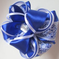 Кручу-верчу, бантик завязать хочу