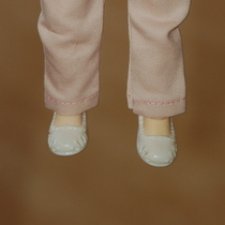 Одежда и обувь для для маленьких кукол