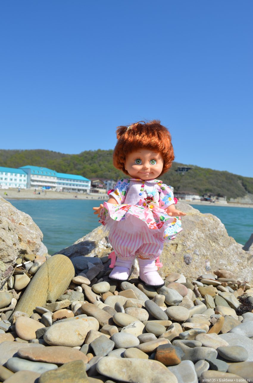 Голубушки на прогулке у моря (фото 10)