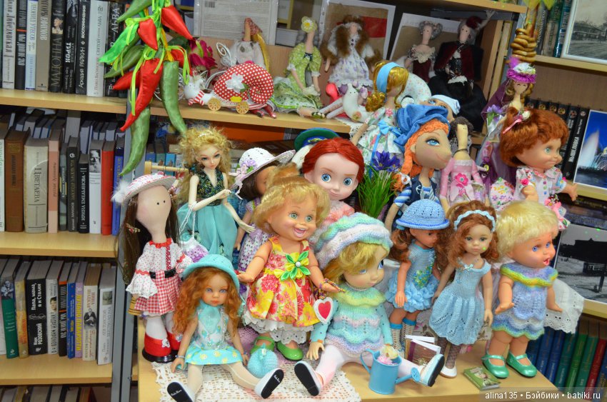 Библионочь с куколками — Выставки кукол и мишек Тедди: фоторепортажи