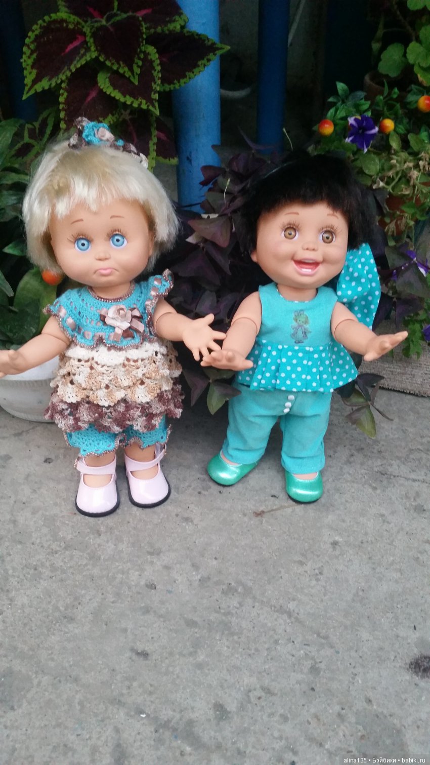 Мои фейсинки празднуют День поселения и демонстрируют новые наряды