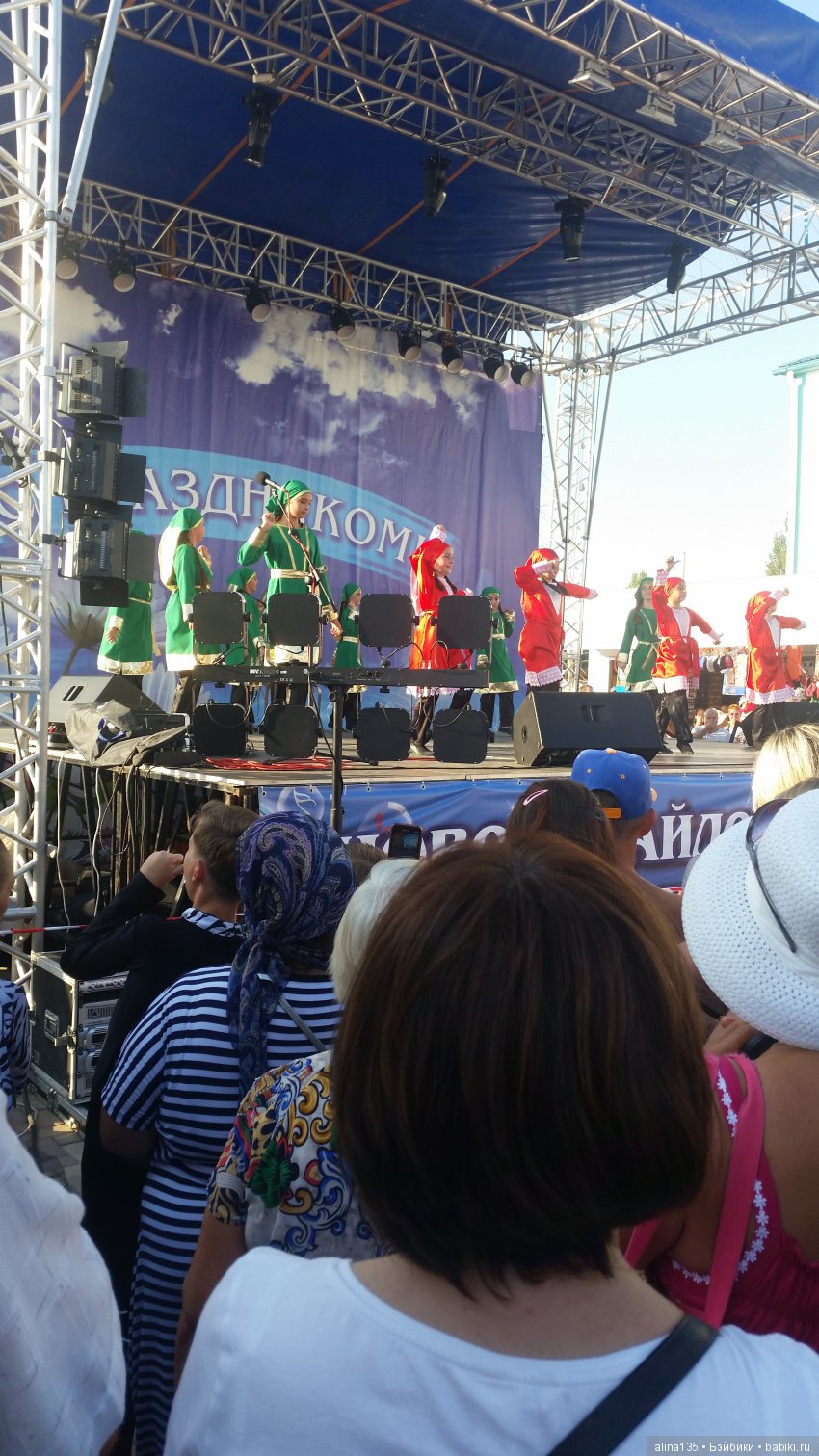 Мои фейсинки празднуют День поселения и демонстрируют новые наряды